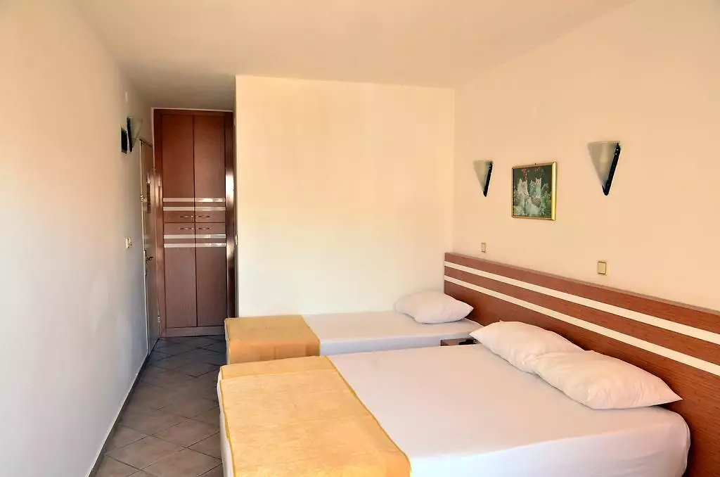 سان ماریس بیچ مارماریس